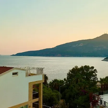 アパート Kalkan Seaside Sharing Pool For 4 People カシュ